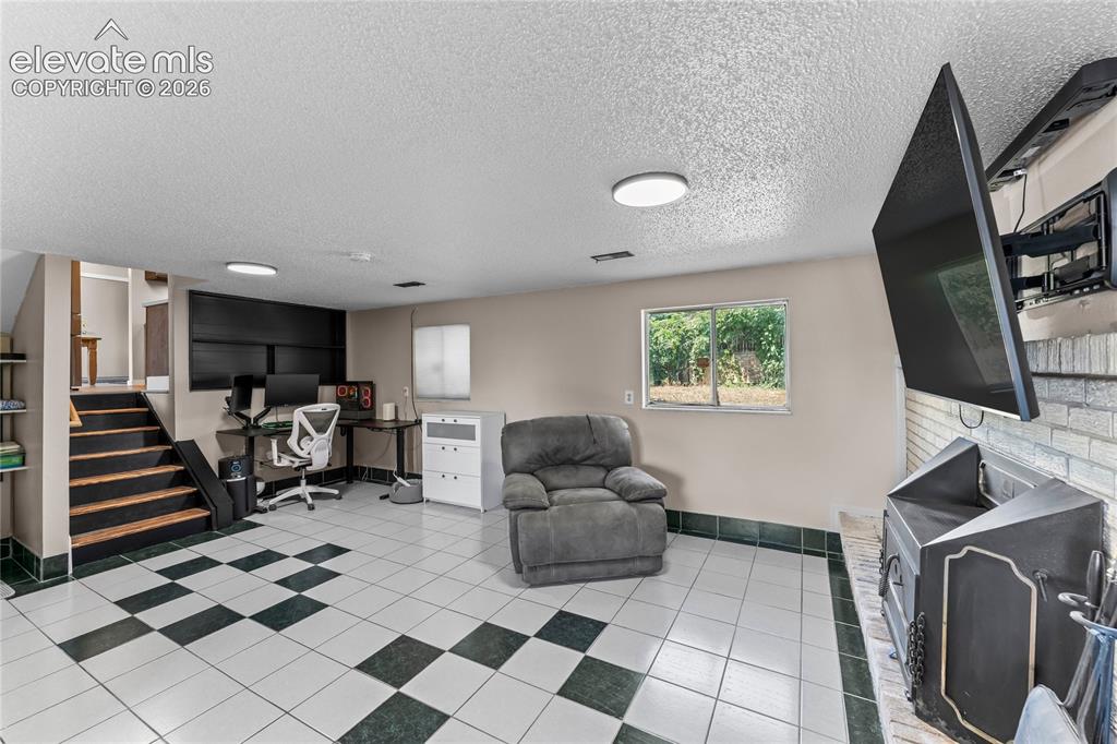 22 Heatherwood Lane Pueblo CO 81008
