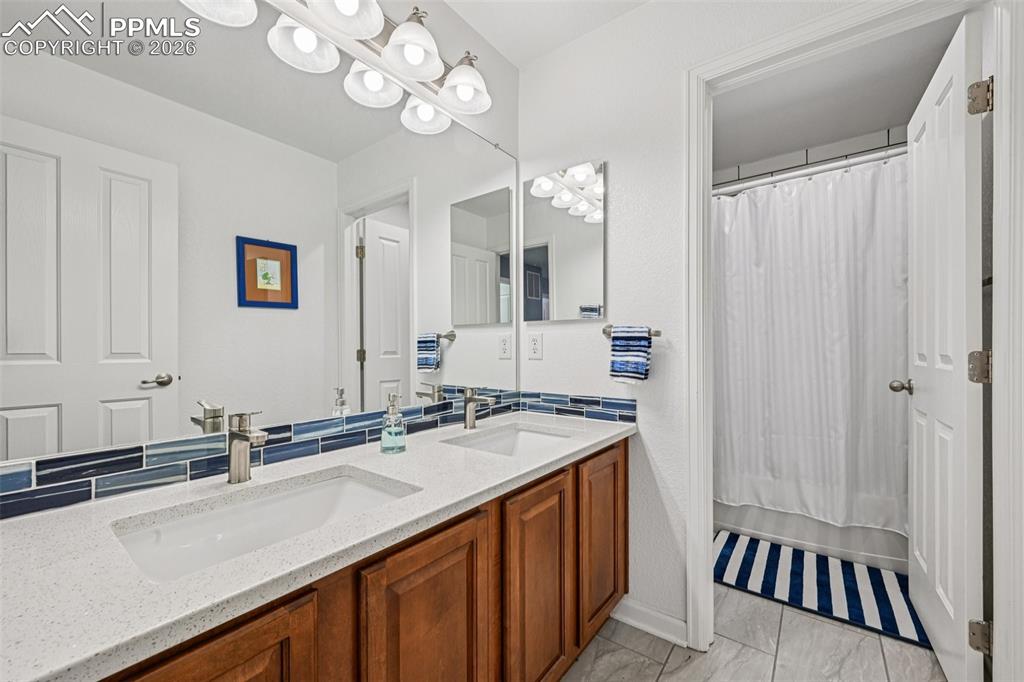 7034 S Fultondale Circle Aurora CO 80016