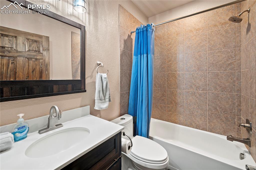 2788 N Peyton Highway Calhan CO 80808