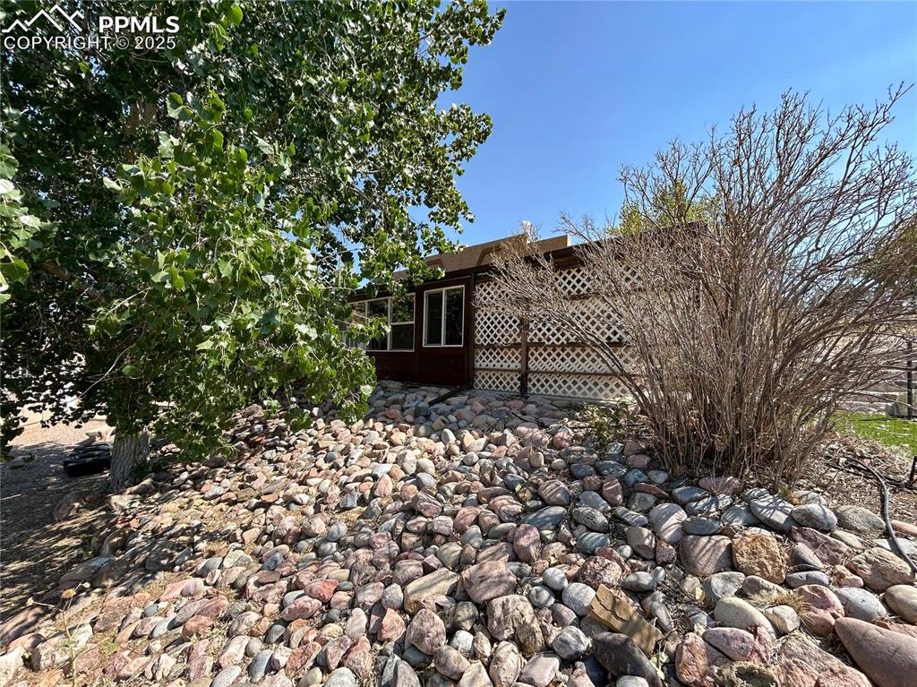 560 Oak Creek Avenue Rockvale CO 81244