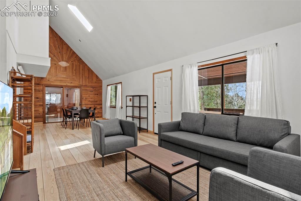 551 Cottonwood Lake Drive Divide CO 80814