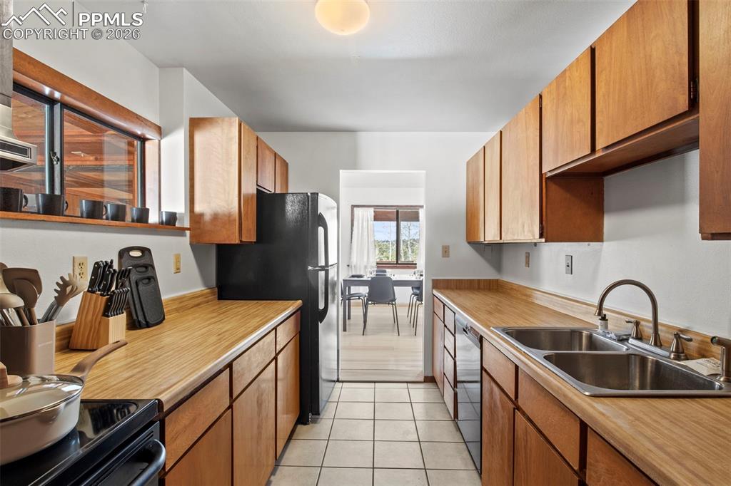 551 Cottonwood Lake Drive Divide CO 80814