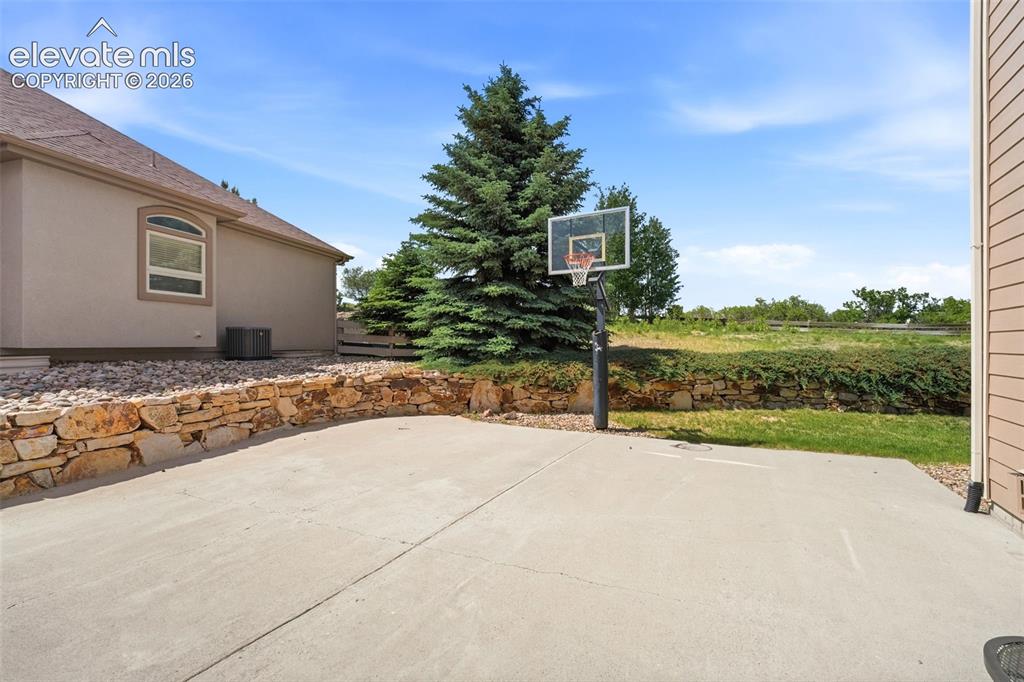 1630 Oakmont Drive Colorado Springs CO 80921