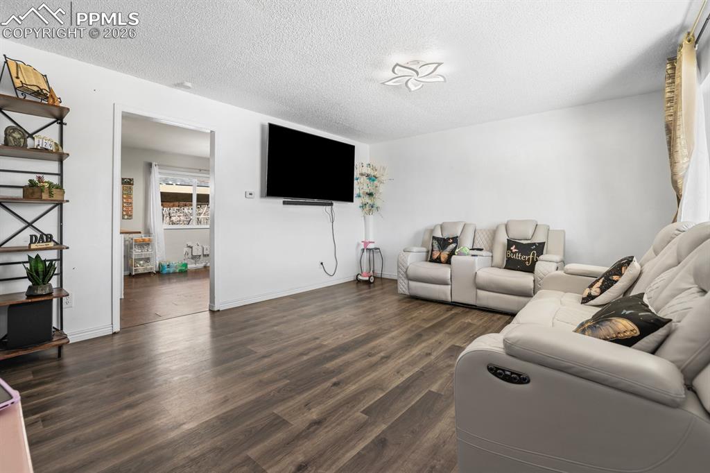 6830 Defoe Avenue Colorado Springs CO 80911