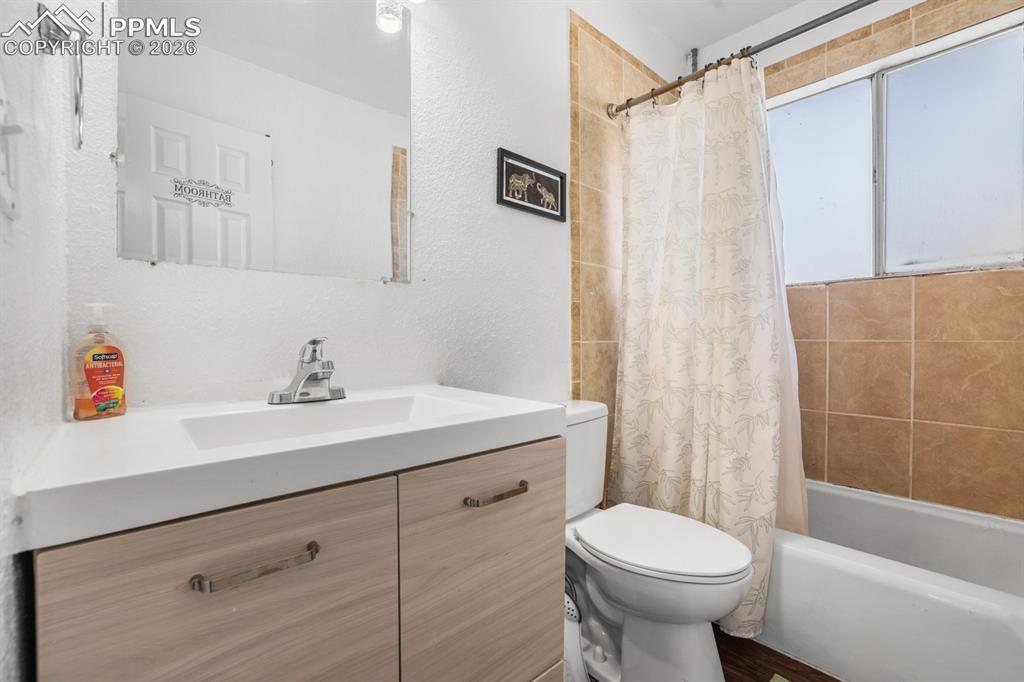 6830 Defoe Avenue Colorado Springs CO 80911