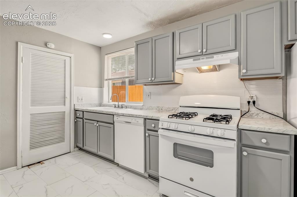 2723 Wood Avenue Colorado Springs CO 80909