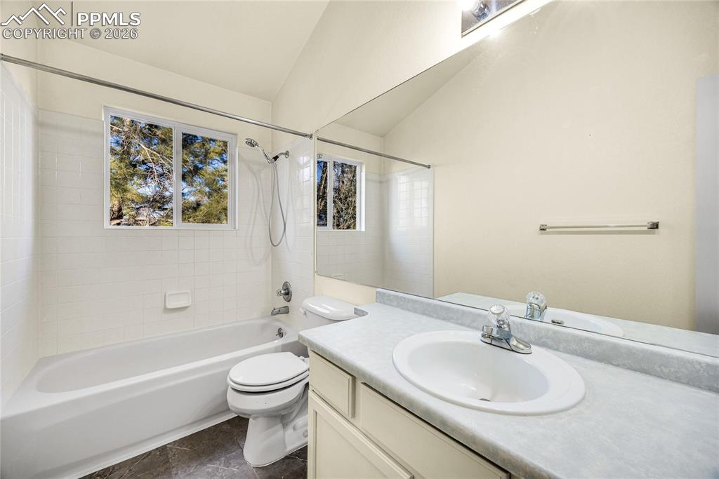 3245 Chestnut Glen Lane Colorado Springs CO 80918