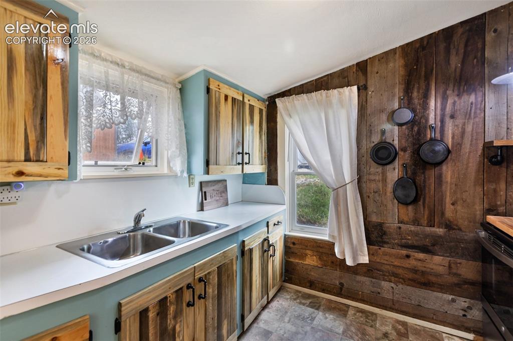 138 W May Avenue Cripple Creek CO 80813