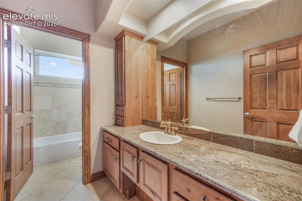 5441 Country Club Drive Larkspur CO 80118