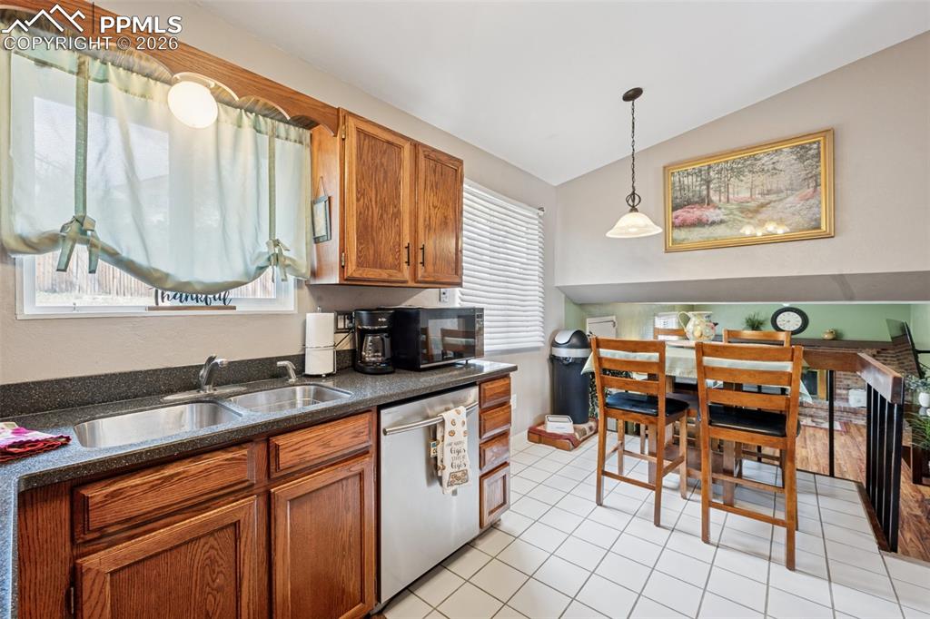 5560 Constitution Avenue Colorado Springs CO 80915