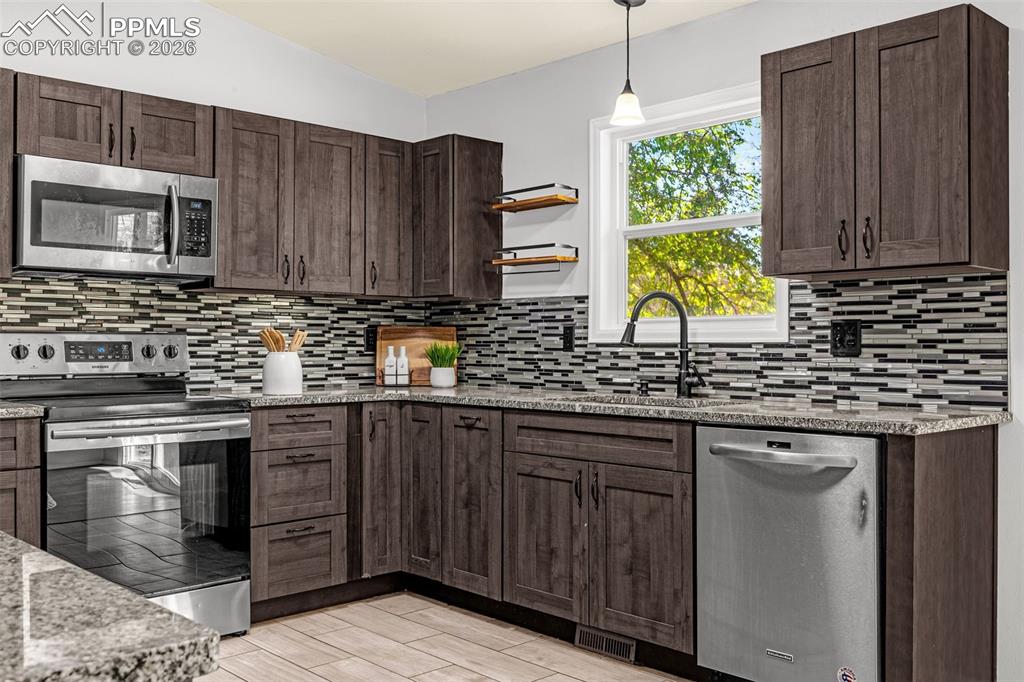 1565 Piros Drive Colorado Springs CO 80915
