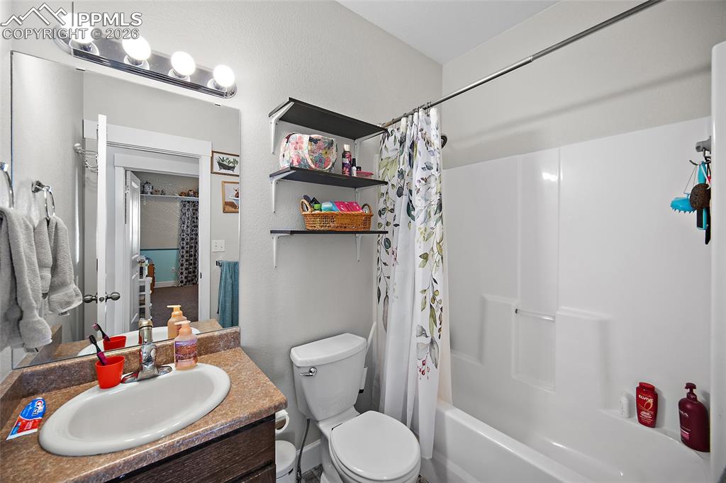 3012 Prairie Hawk Lane Pueblo CO 81005