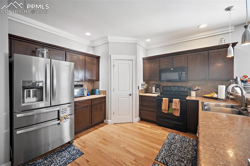 3012 Prairie Hawk Lane Pueblo CO 81005