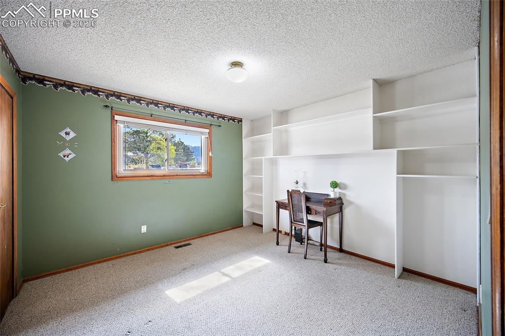1453 E Friendship Lane Colorado Springs CO 80904