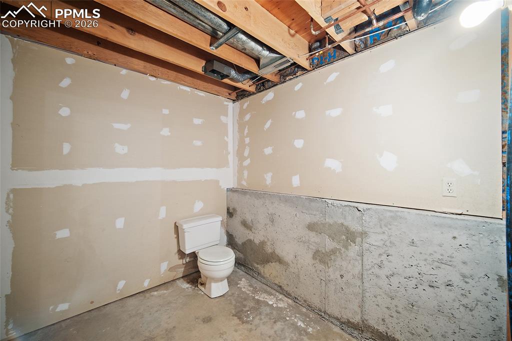 1453 E Friendship Lane Colorado Springs CO 80904