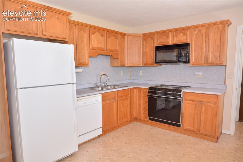2111 Kodiak Drive Colorado Springs CO 80910