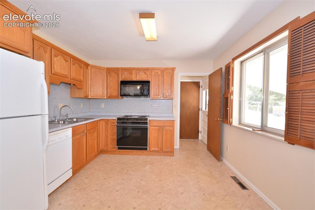 2111 Kodiak Drive Colorado Springs CO 80910