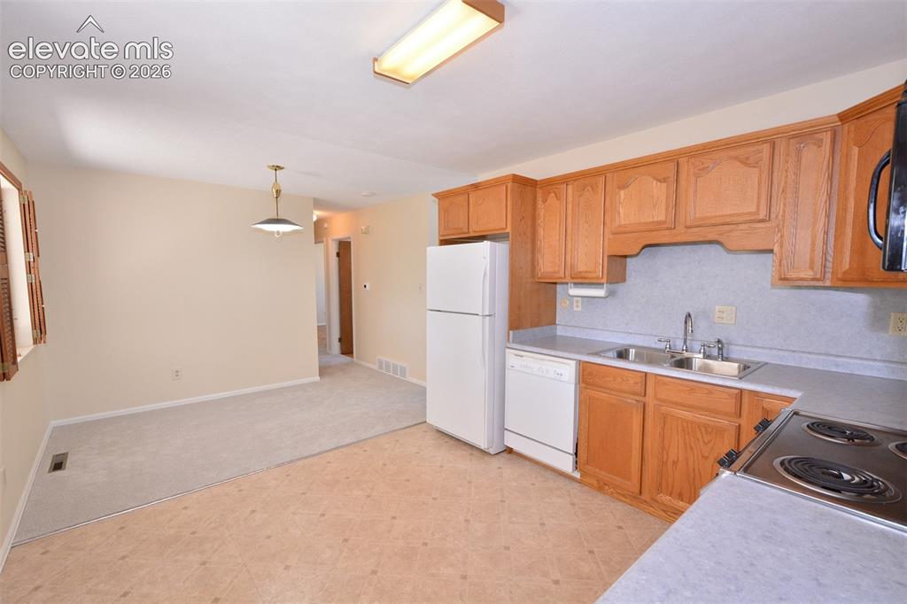2111 Kodiak Drive Colorado Springs CO 80910