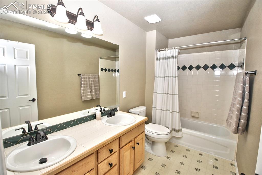 8248 Old Exchange Drive Colorado Springs CO 80920