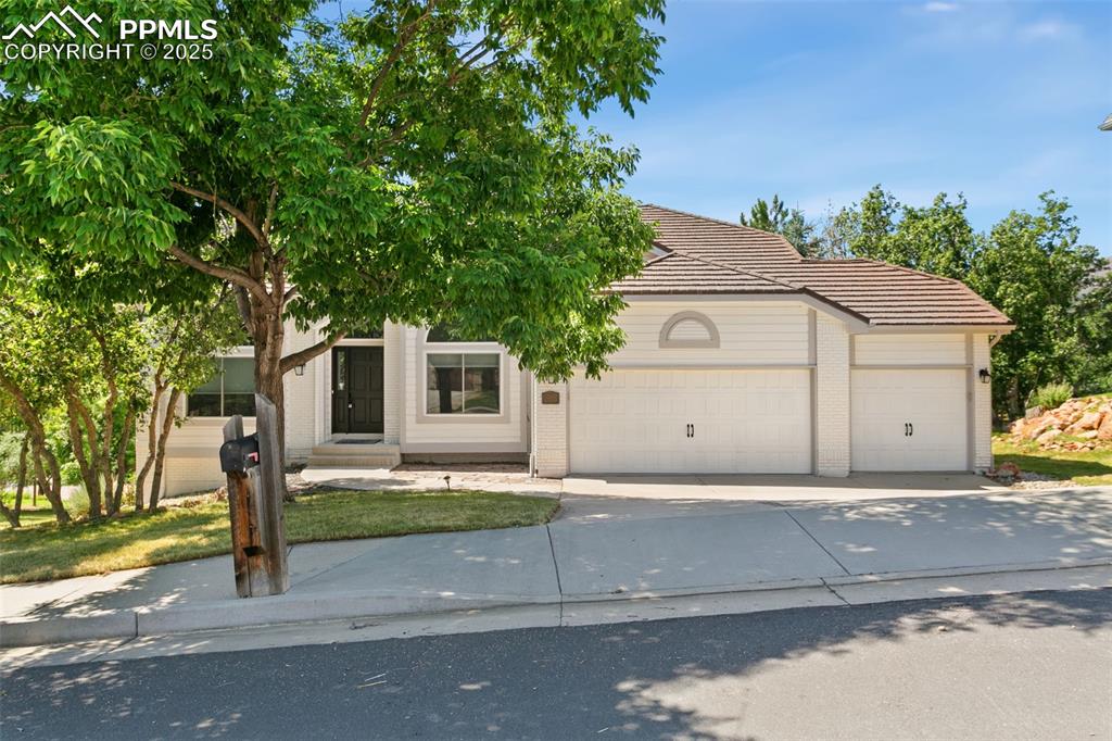 2565 Edenderry Drive Colorado Springs CO 80919