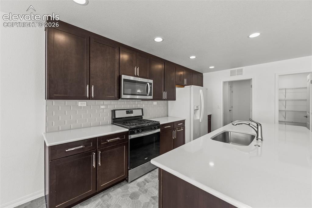 6618 Cumbre Vista Way Colorado Springs CO 80924