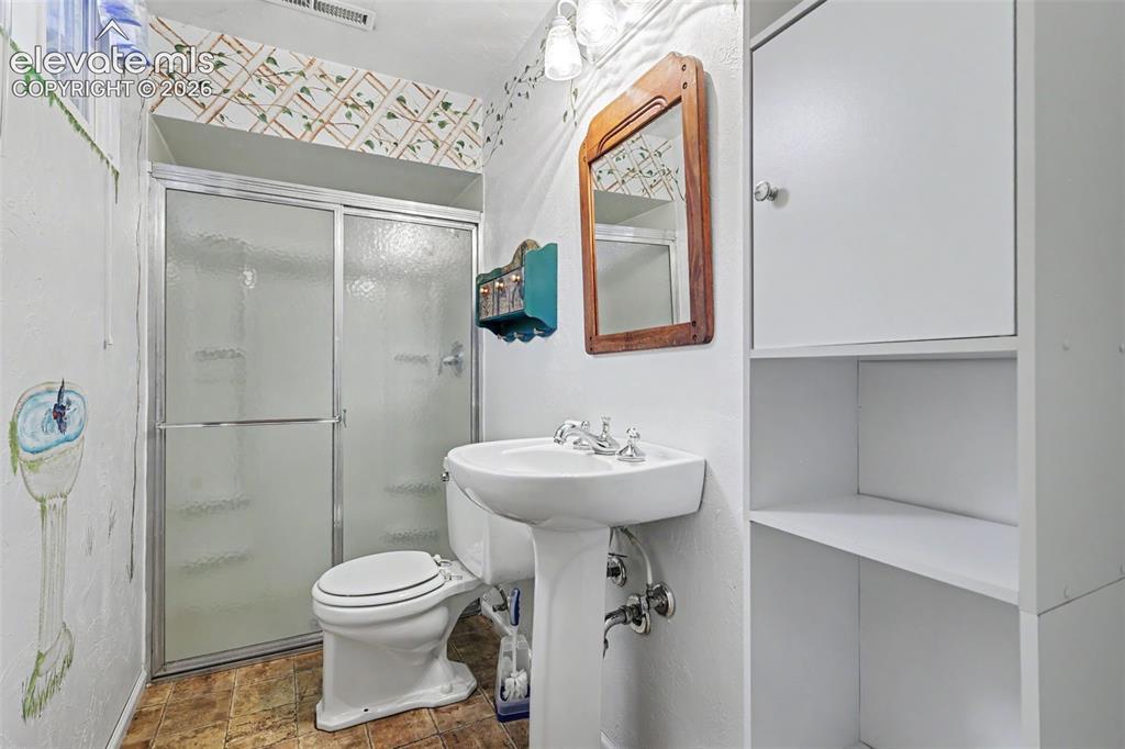 1011 N Chelton Road Colorado Springs CO 80909