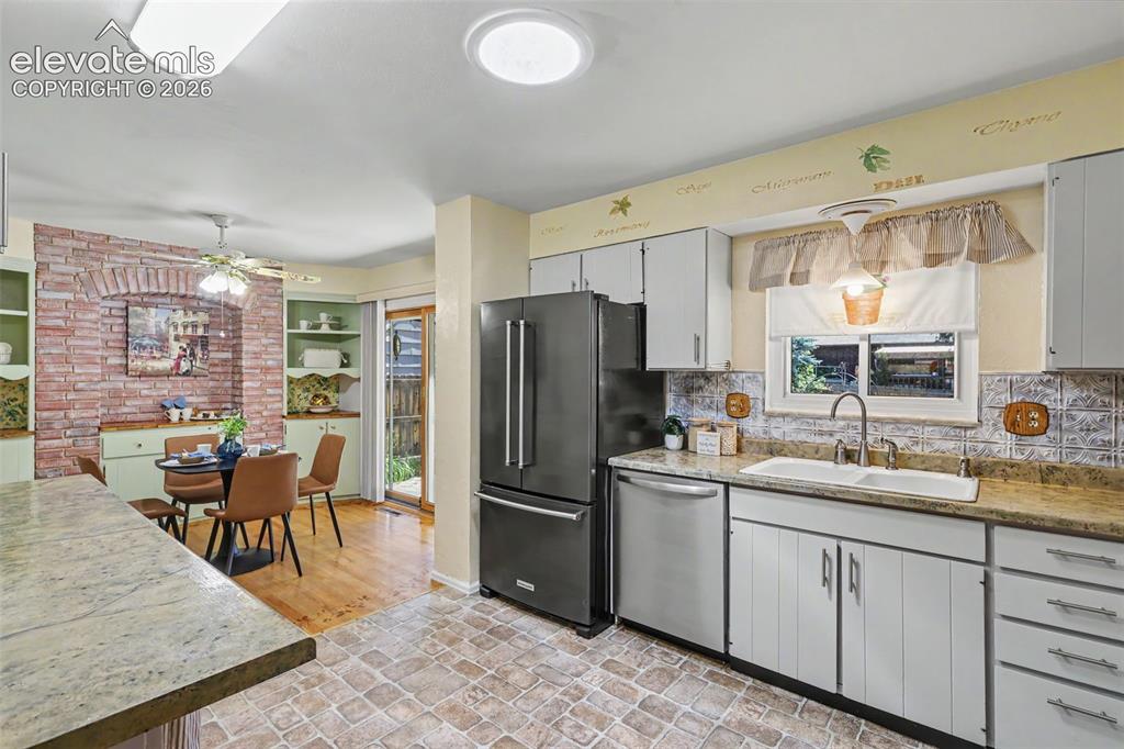 1011 N Chelton Road Colorado Springs CO 80909