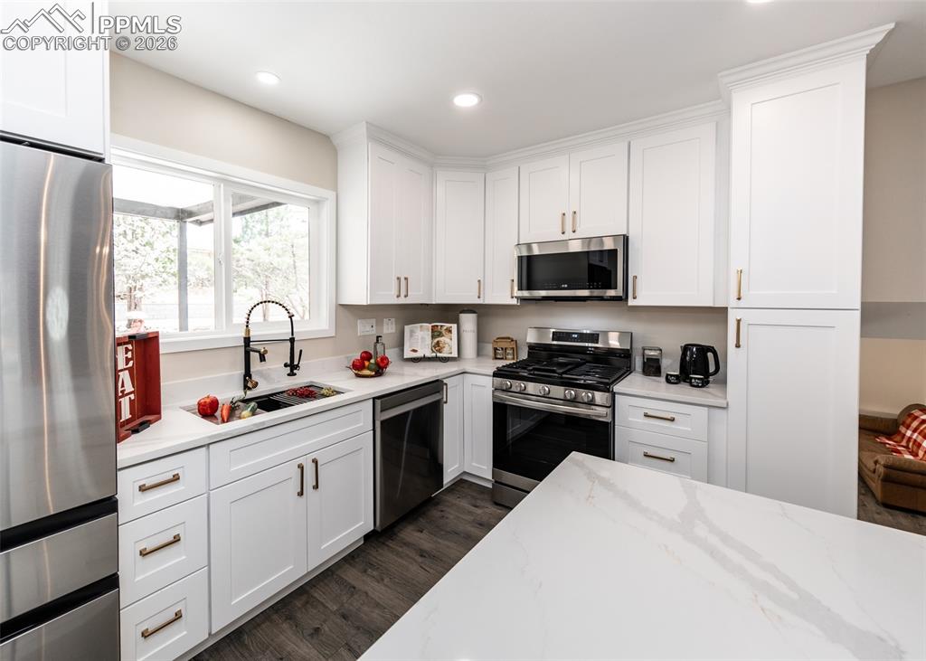 1021 Pioneer Lane Colorado Springs CO 80904