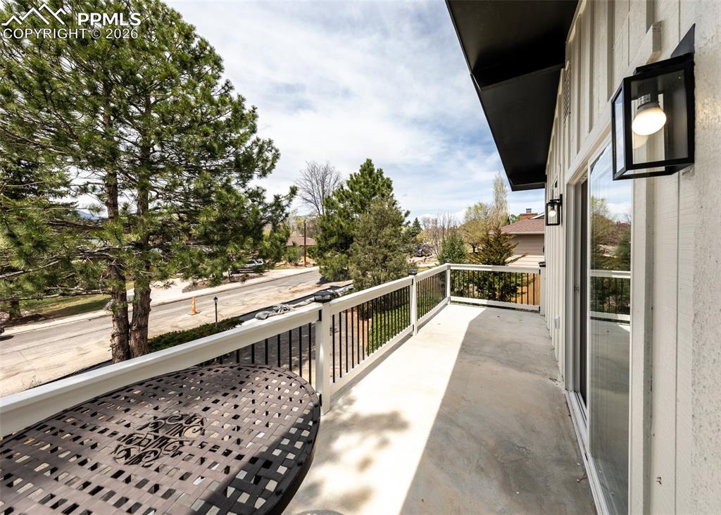 1021 Pioneer Lane Colorado Springs CO 80904