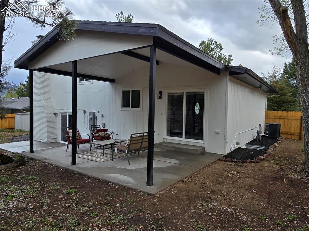 1021 Pioneer Lane Colorado Springs CO 80904