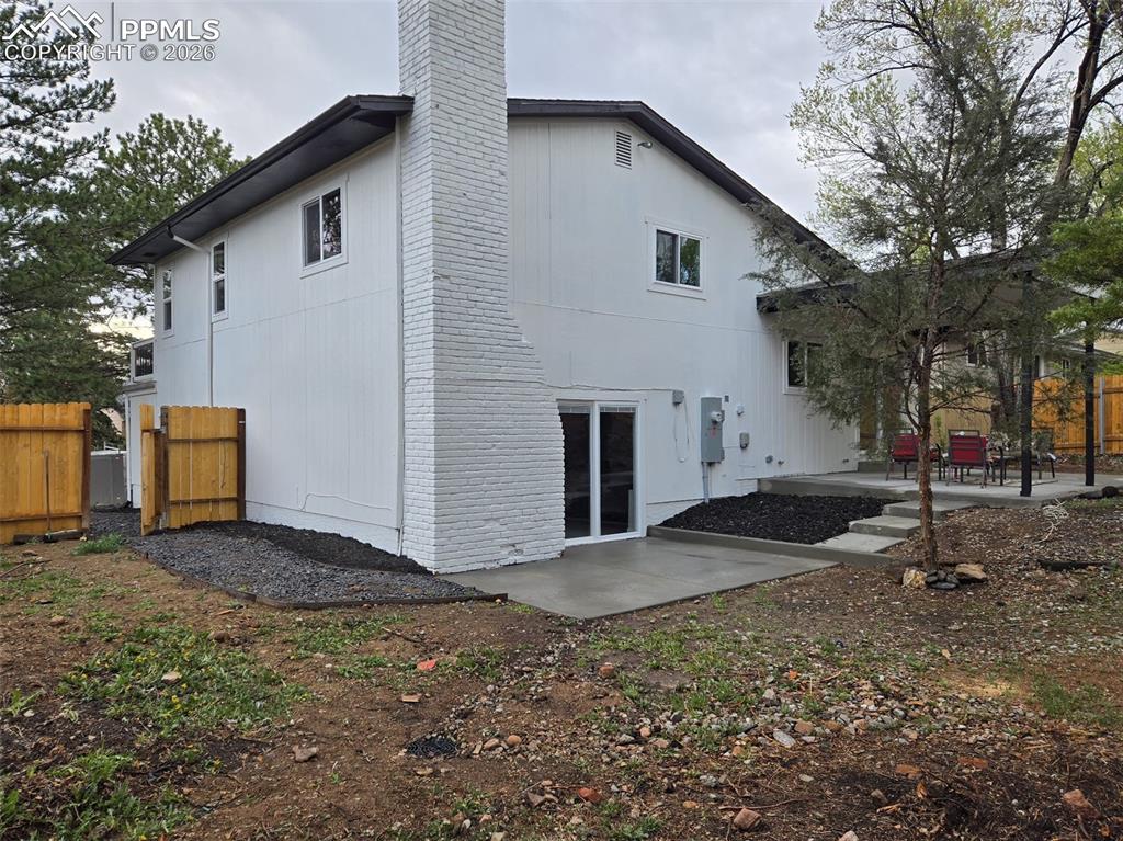 1021 Pioneer Lane Colorado Springs CO 80904