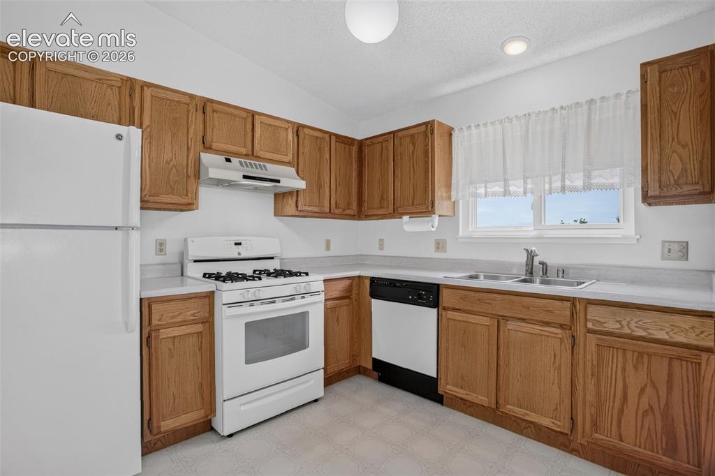 5230 Bradley Circle Colorado Springs CO 80911