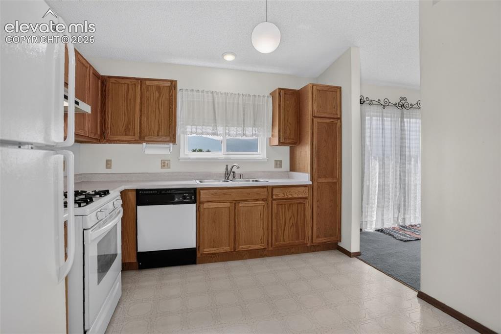 5230 Bradley Circle Colorado Springs CO 80911