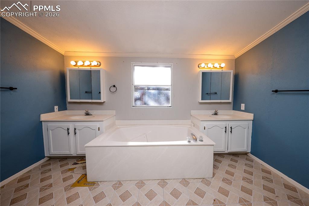 1641 Kiowa Road Florissant CO 80816