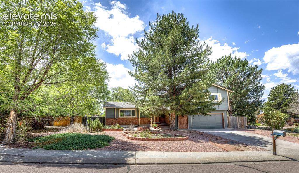 465 Silver Spring Circle Colorado Springs CO 80919