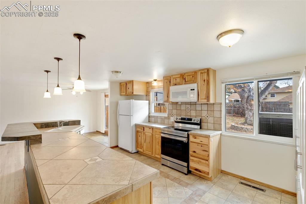 1941 Carlton Avenue Colorado Springs CO 80909