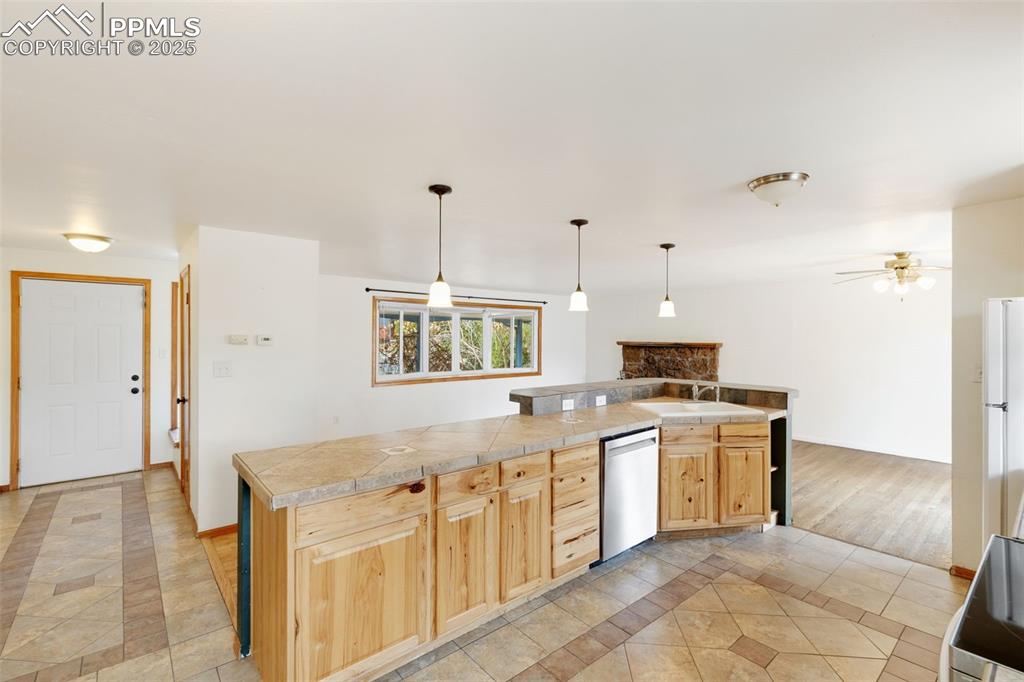 1941 Carlton Avenue Colorado Springs CO 80909