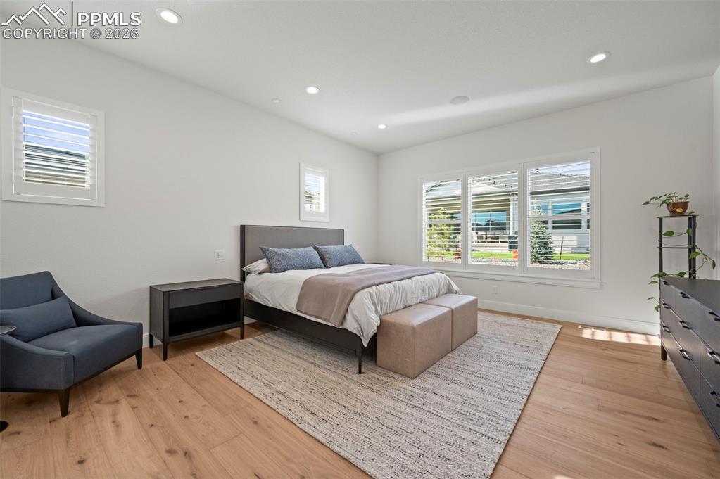 3474 Crest Hollow View Colorado Springs CO 80904