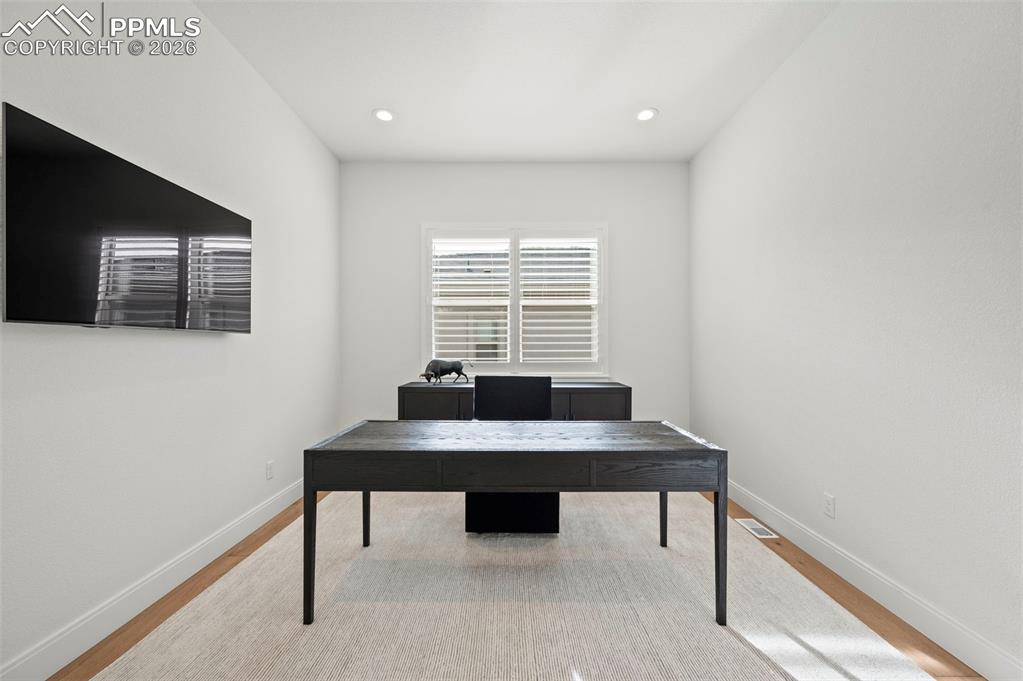 3474 Crest Hollow View Colorado Springs CO 80904