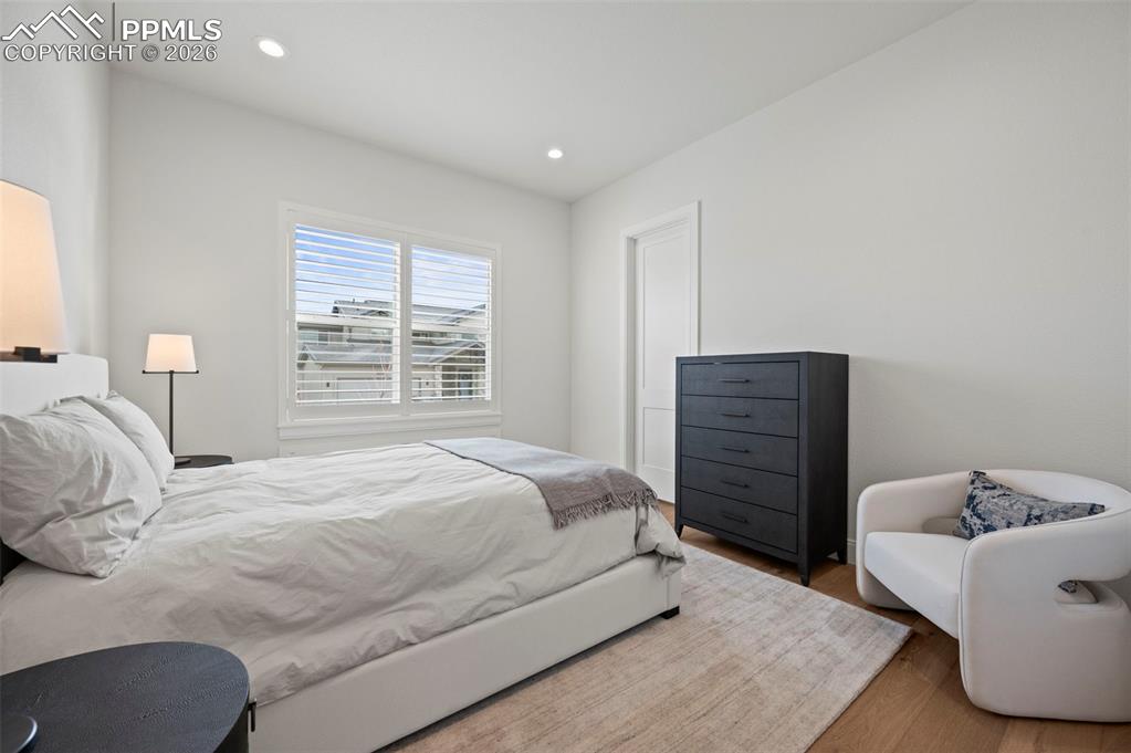 3474 Crest Hollow View Colorado Springs CO 80904