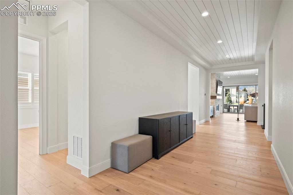 3474 Crest Hollow View Colorado Springs CO 80904