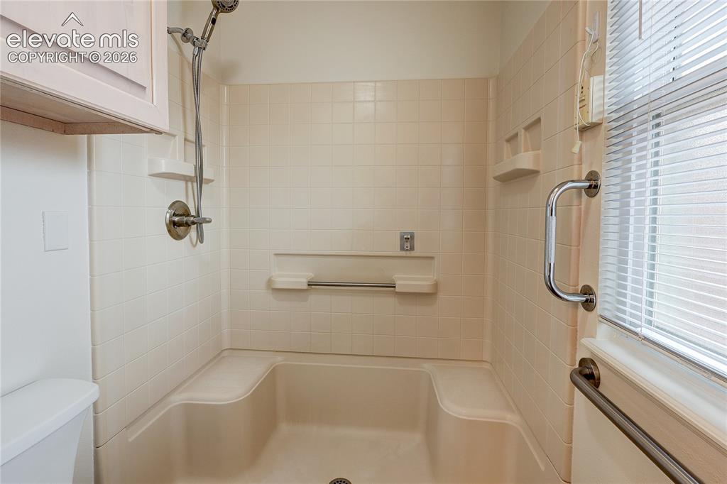 2533 Patriot Heights Colorado Springs CO 80904
