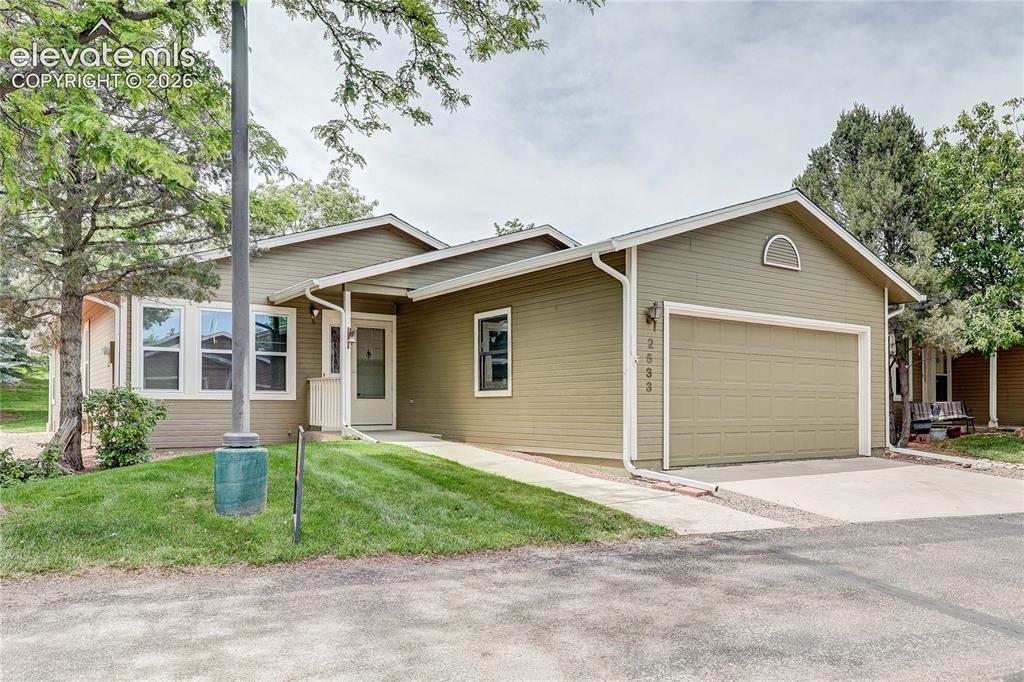2533 Patriot Heights Colorado Springs CO 80904