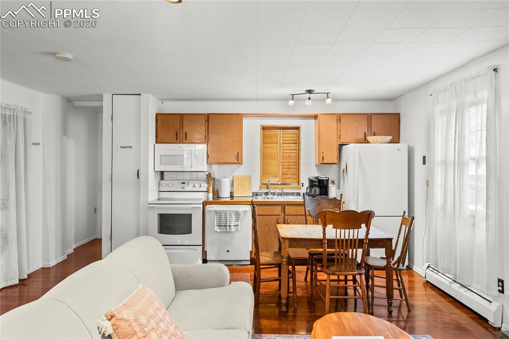 8234 W Highway 24 Cascade CO 80809