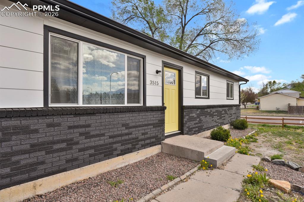 3515 Darkwood Place Colorado Springs CO 80910