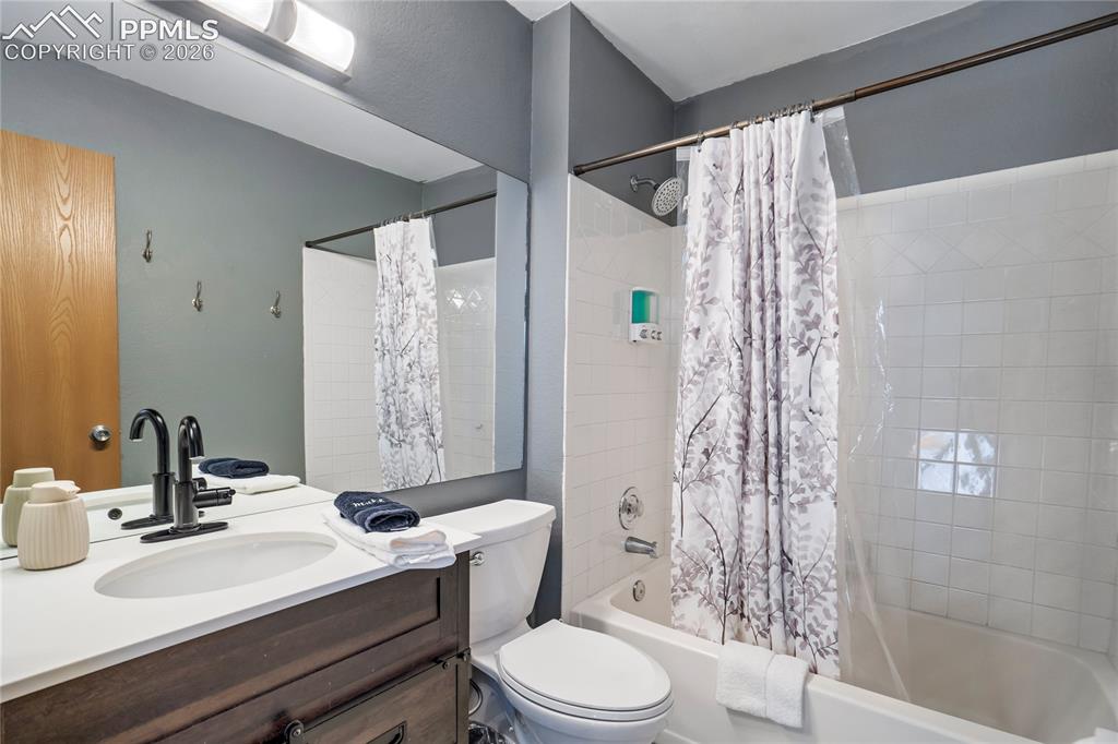 5663 Hawkesbury Drive Colorado Springs CO 80911
