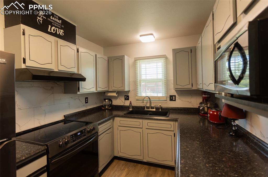 2205 N Chestnut Street Colorado Springs CO 80907