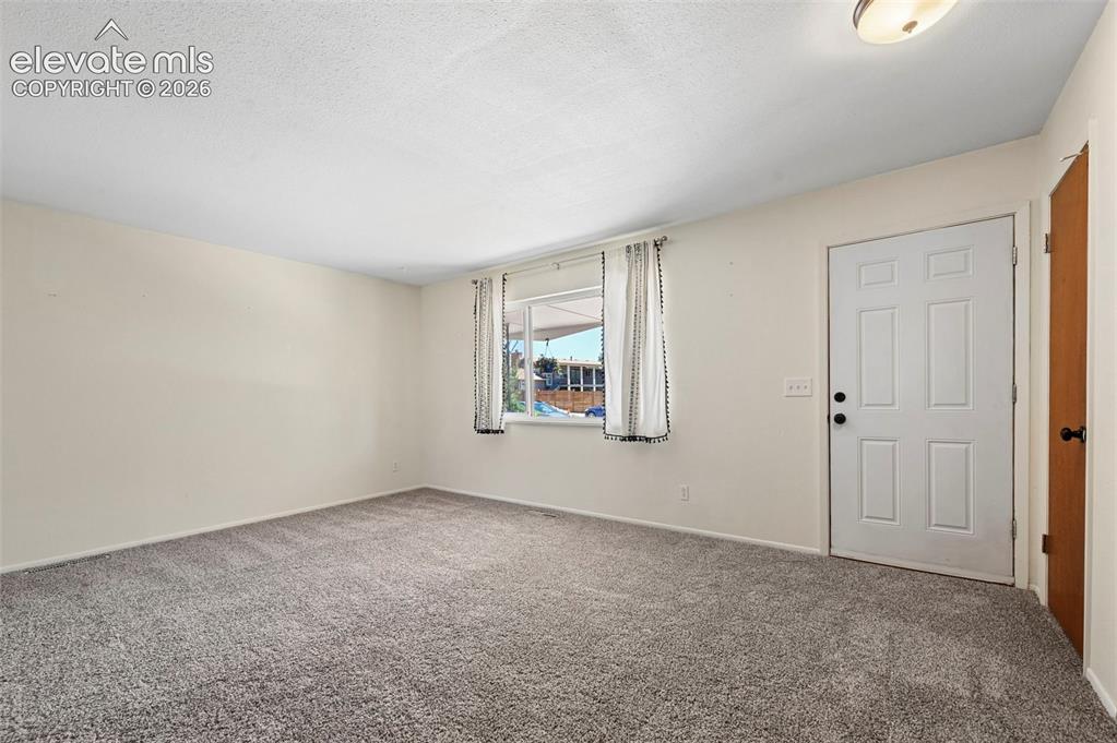 1308 De Reamer Circle Colorado Springs CO 80915