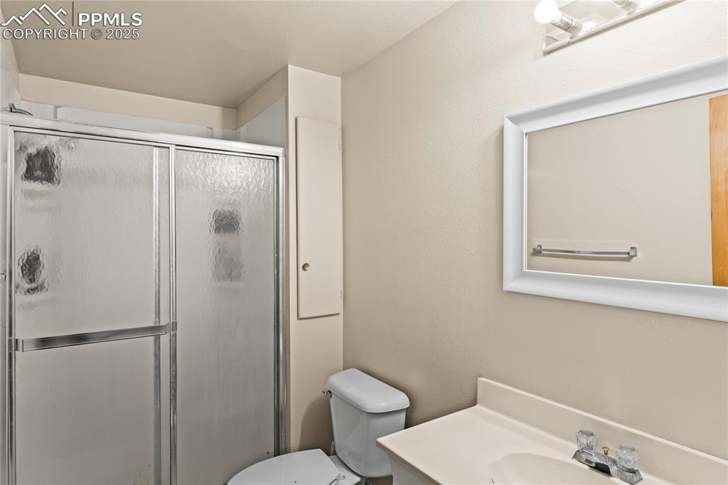6260 Gemfield Drive Colorado Springs CO 80918