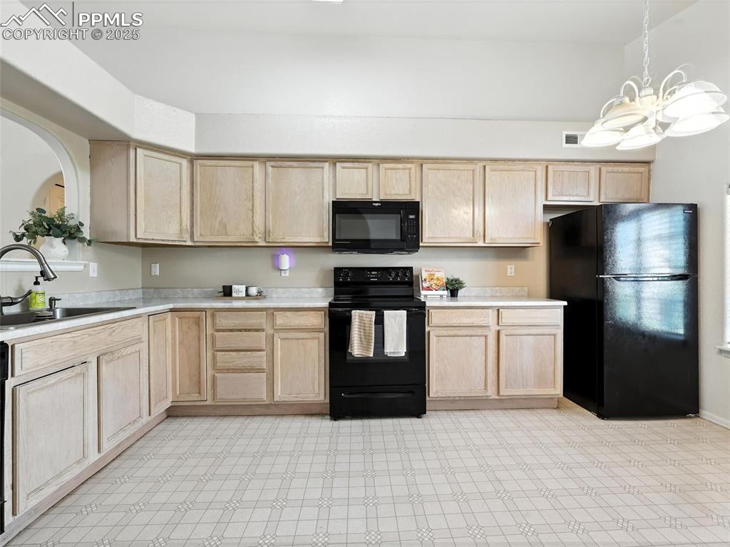 5040 Sage Street Pueblo CO 81005
